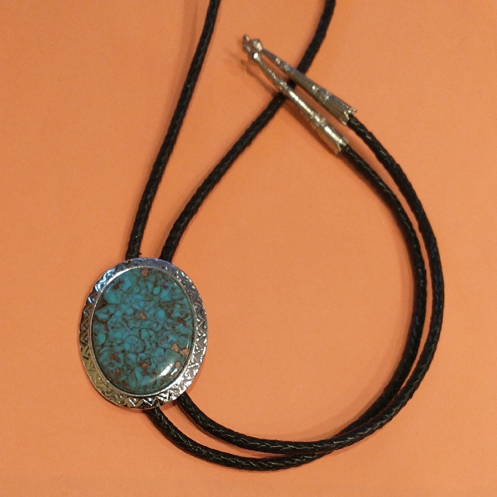 Western Bolo Tie